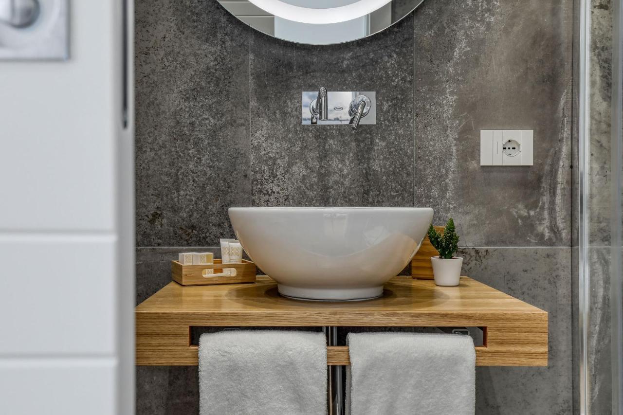 Gallery Suite Чивитавекия Екстериор снимка