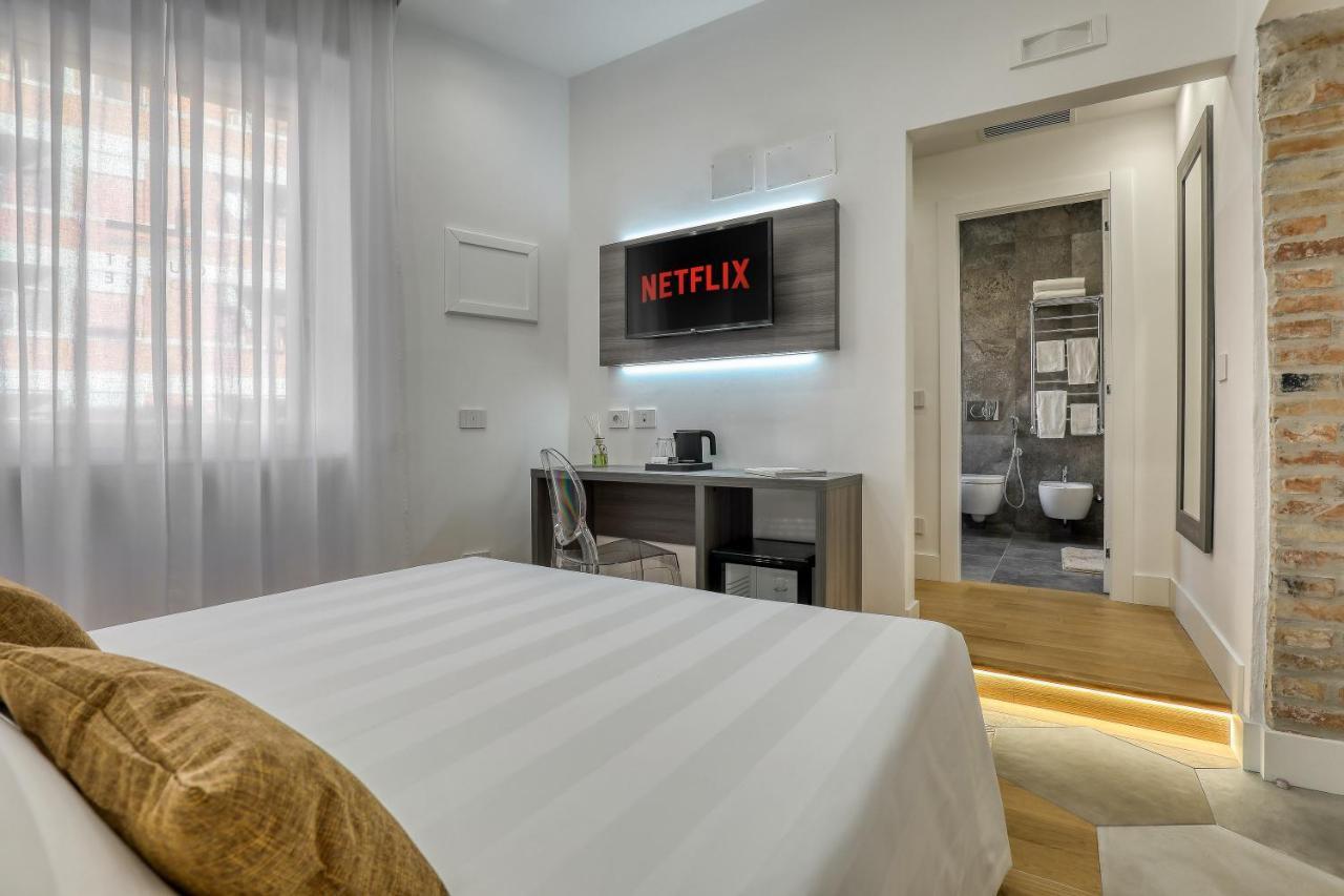 Gallery Suite Чивитавекия Екстериор снимка